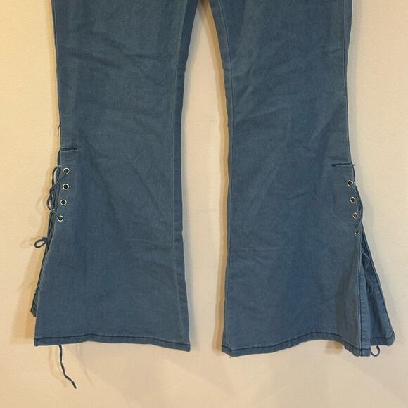 Women's Bell Bottom Jeans sz XS Lace Details - Picture 3 of 7